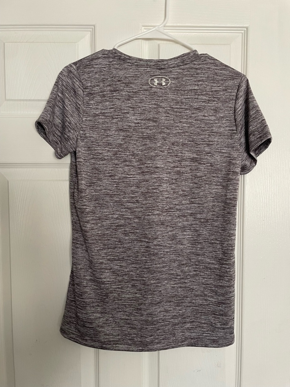 Under Armour Women's Size Small Heathered Dark Purple V-Neck Performance Tee - Picture 7 of 7